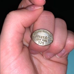 Return to Tiffany Oval Ring COMES WITH BOX